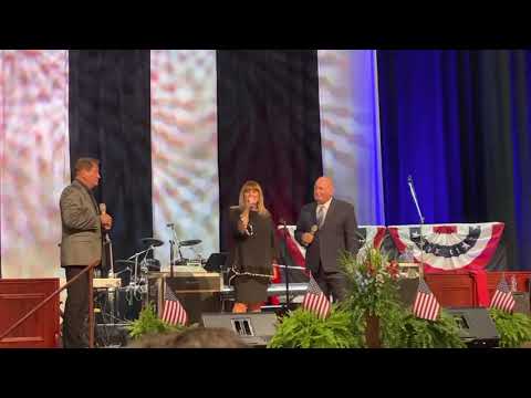 Kim & Dean Hopper, Tim Greene - Miracle In Me