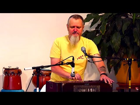 Stille Meditation im Satsang mit Bharata - Yoga Vidya Live Ritual Kirtan singen 07:00 Uhr 13.07.2020
