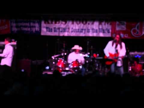 Jeffrey James and the Wanted Gang- Suspicious Minds (Live With Uncle Kracker)