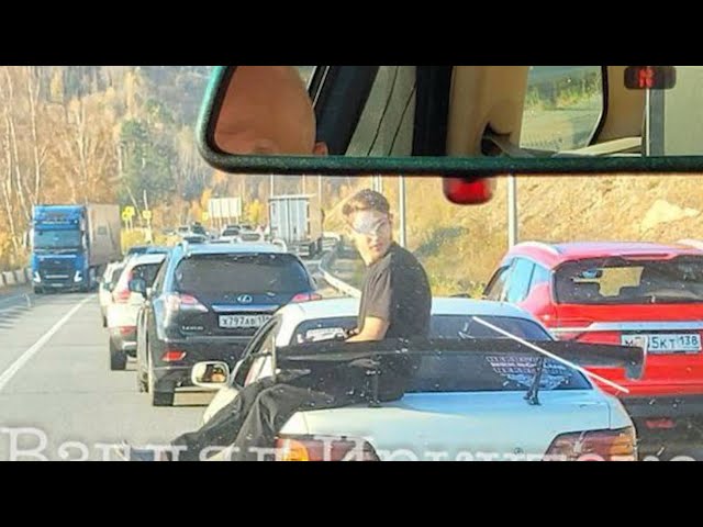 В Приангарье установили водителя, перевозившего молодого человека на багажнике автомобиля