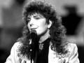 Kathy Mattea -- Walk The Way The Wind Blows