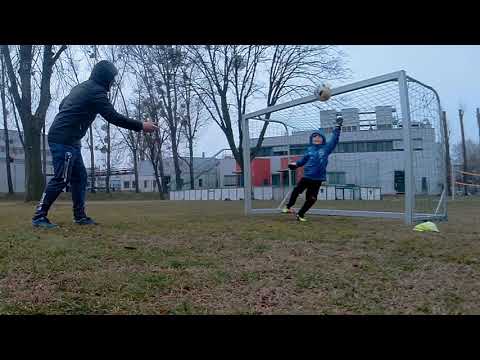 U6 Goalkeeper Training (first time with rain)
