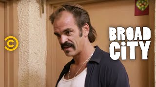 Broad City - Creepy Locksmith