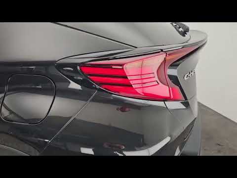 Toyota C-HR 1.8 HYBRID Auto - Image 2