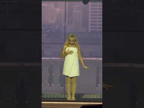 Sabrina Carpenter Los Angeles Outfit Reveal Night 2 Short N Sweet Tour #shortnsweet #shortnsweettour