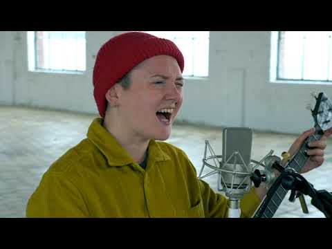 EastSide Sessions: Dani Larkin