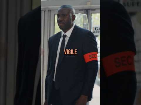 Rien ne sortira du magasin avec ce vigile, ou presque. 🤣