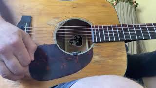 Video thumbnail for Recording King RD-T16 vs Martin D-18 1939 Authentic played by Yves Aerts by Flatpick Nation