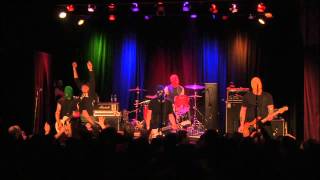 Masked Intruder performs 'Crime Spree'