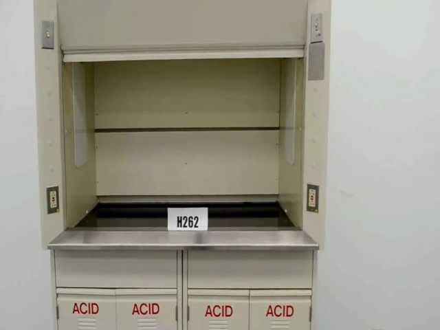 5′ Kewaunee Fume Hood with Base Cabinets