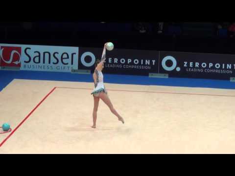 Laura Halford GBR ball Espoo World Cup 2016