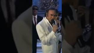 "White Christmas" - Neil Diamond LIVE (Shorts)