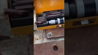 Download lagu Tips Ketukangan Membuka Baut yang sudah Dol #shorts mp3