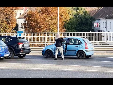 Nem volt kedves a Lexusos úr, aki a Citroen sofőrjére rávágta az ajtót az Árpád hídon ma délelőtt