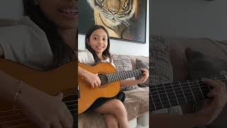 Download lagu LEIKA BELAJAR GITAR MALAH BUNYINYA AJAIB?! 😂🎸#leika #trending #viralvideo #shorts mp3