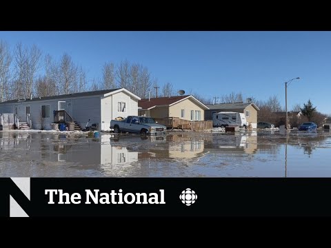 Hay River residents reeling from floods as ice begins to clear