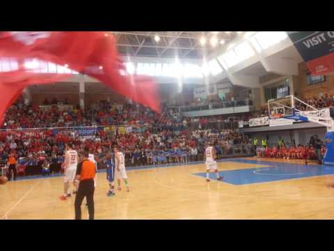 Atmosfera de inceput: CSM CSU Oradea - BC Mures - Meciul 1
