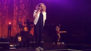 Something Beautiful | Tori Kelly (live at the Paramount Theatre)