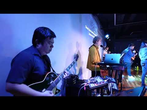 "Fix You" (Coldplay) Riff in "I Speak Jesus" (Charity Gayle)