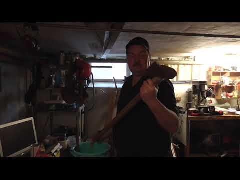 Tilbage i værkstedet hovedet er løst