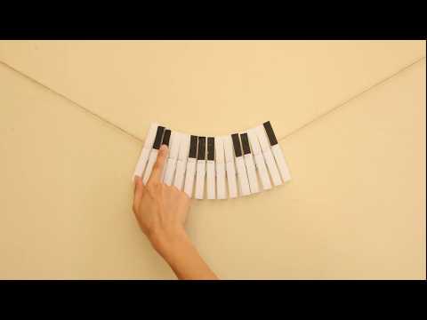 פסנתר אטבים | קישוט מוזיקלי