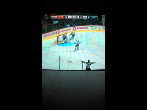 Chicago Blackhawks vs Vancouver Canucks 1/29/2014 part 11