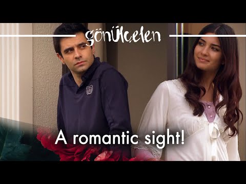 Murat and Hasret stare at each other from the hotel balcony! - Episode 95 | Becoming a Lady