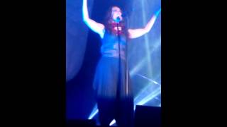Mónica Naranjo- Rezando en soledad (Zaragoza, 03-10-2014)