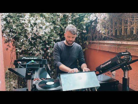 Yellow Garden Sessions - Arthur Becker