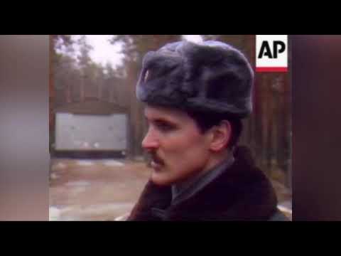 Soviet Army RSD-10 Pioneer/SS-20 Saber (1988)