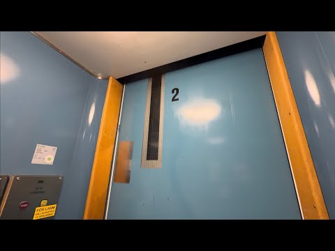 1959 ASEA (Mod.) Traction Elevator @ Norra Hamngatan 7, Söderhamn, Sweden.