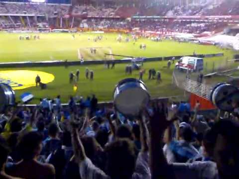 GERAL FAZENDO A FESTA NO ATERRO GRENAL 386