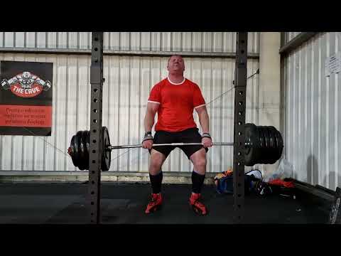How not to deadlift 240kg