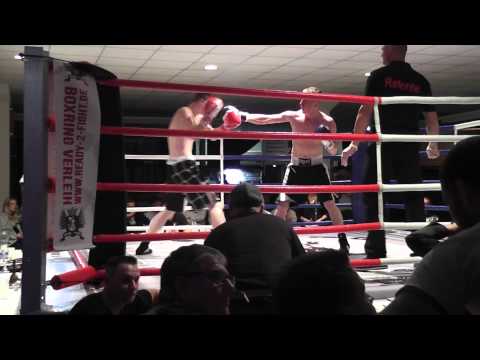 2014-10-25 David Müller Sieg im Boxen Fightnight Erfurt - Sugambrer Fightclub