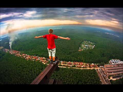 Chriss Ronson feat.Adri - Don't Look Down ( Kay-D Remix )