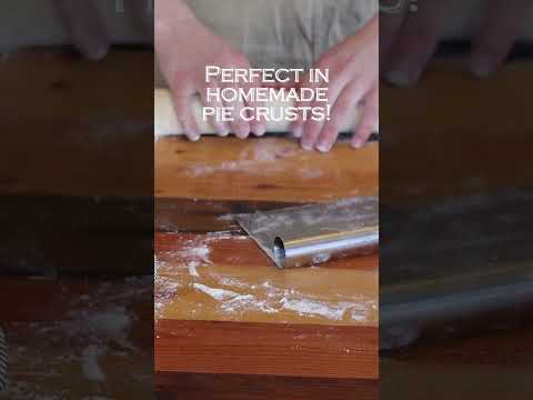 These are the best hot summer pies!! Cream pie recipe | Heartway Farms