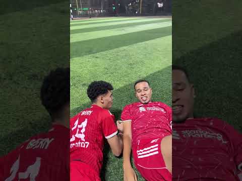 ميسي يقطع تيشرت اسبانيا ويكسر الحذاء الذهبي وصدمة الاعيبه ومفاجأه من لعبة چاكارو🔥#شبيه ميسي #جكارو