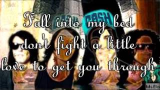 Cash Cash - Dynamite - Lyrics on screen