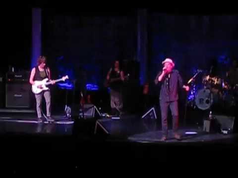 Jeff Beck (w/Jimmy Hall) - A Change is Gonna Come - 7/22/16