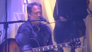 Sister Hazel - In The Moment (Live &amp; Acoustic with Strings) [Official Music Video]