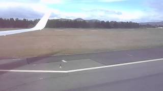 preview picture of video 'Virgin Australia 737-800 Hobart Take Off'