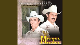 A La Sombra De Un Nogal