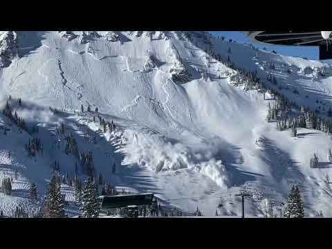 Explosive triggered avalanche - 2 Jan 2022