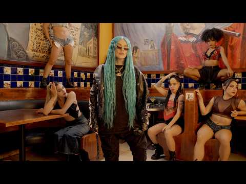 Snow Tha Product - Avioncito (Official Music Video)