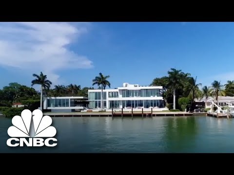 download lagu mp3 mp4 Rihanna House Miami, download lagu Rihanna House Miami gratis, unduh video klip Rihanna House Miami