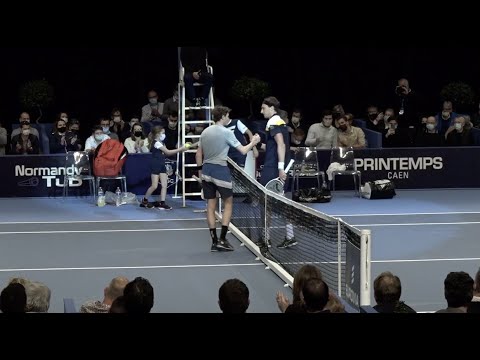 Victoire pour Ugo Humbert face à Arthur Rinderknech