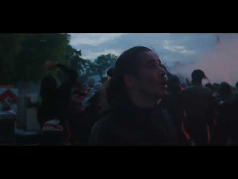 "Athena", r. di Gavras Romain (FR, 2022). Piano sequenza