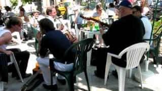 preview picture of video 'Vor Café/Bar Le Marigny in Samois-sur-Seine - II (Havana Swing Band)'