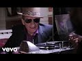 Elvis Costello, The Roots - Walk Us UPTOWN (Lyric Video)