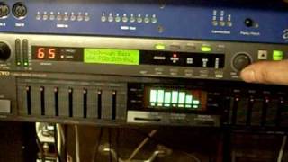 Video thumbnail for Yamaha PSS 780 : Foolin around with a Yamaha FX900 by Baum Inventions